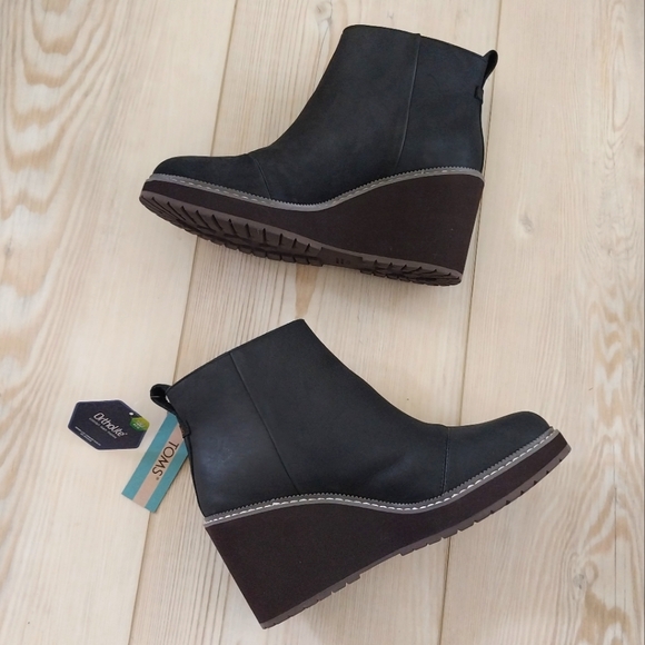 NWT Toms Raven Boots - Picture 4 of 9